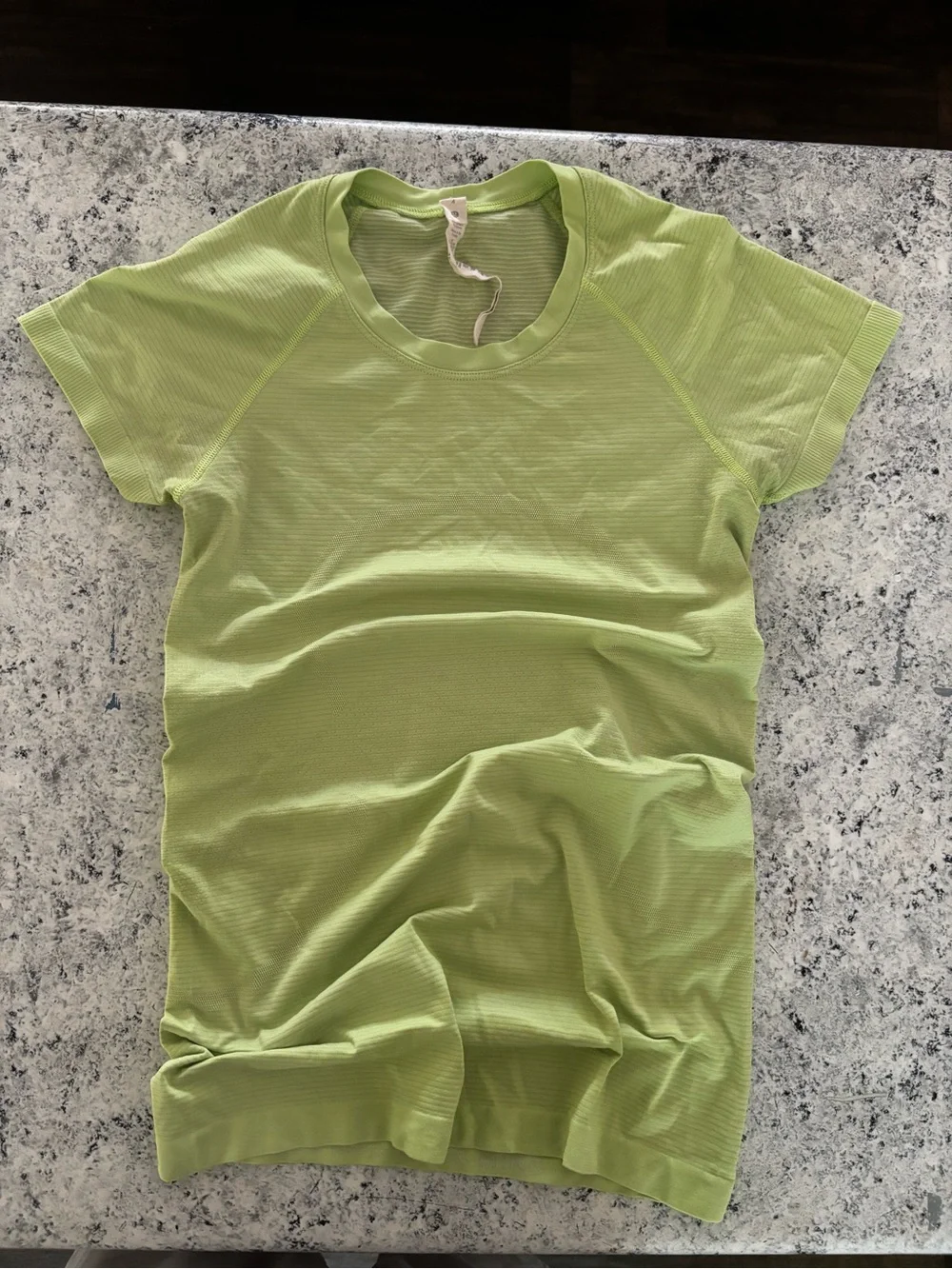 lululemon athletica Women’s Short Sleeve Tee - Lime